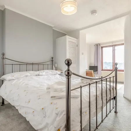 9 Bed In Trefa Mevagissey